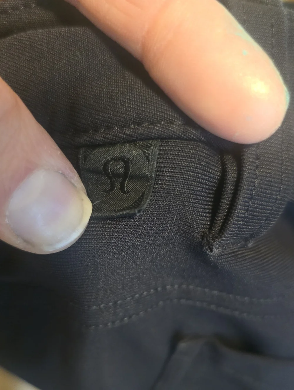 WORN ONCE MENS Buiness Casual LULULEMON PANTS Like New Size 38 Inseam 34